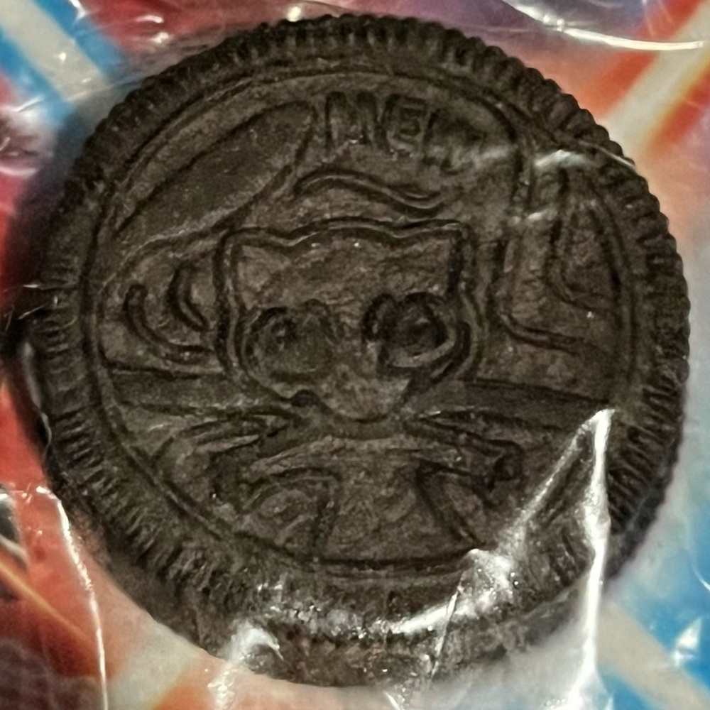Pokémon Rare Mew Oreo
